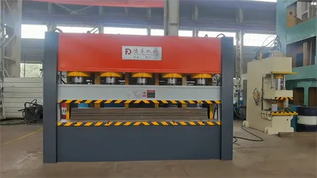 Máy Dập Nổi Cửa Kim Loại Thủy Lực